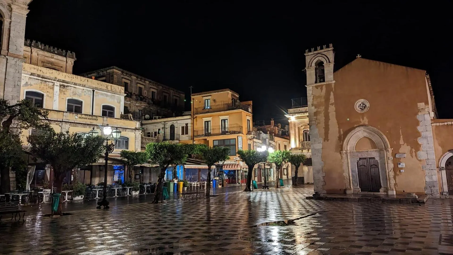 Opuntia Charming Rooms Taormina 0*,